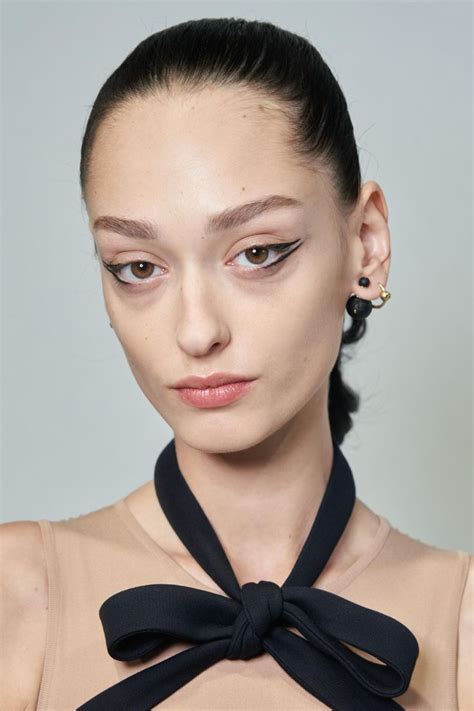 Look maquillage : défilé Dior prêt